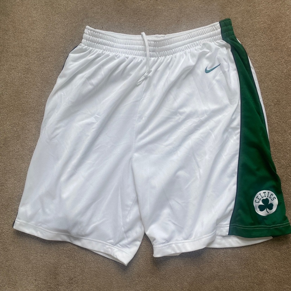Nike Boston Celtics Classic Edition Basketball Shorts Men’s Size 2XL NBA XXL